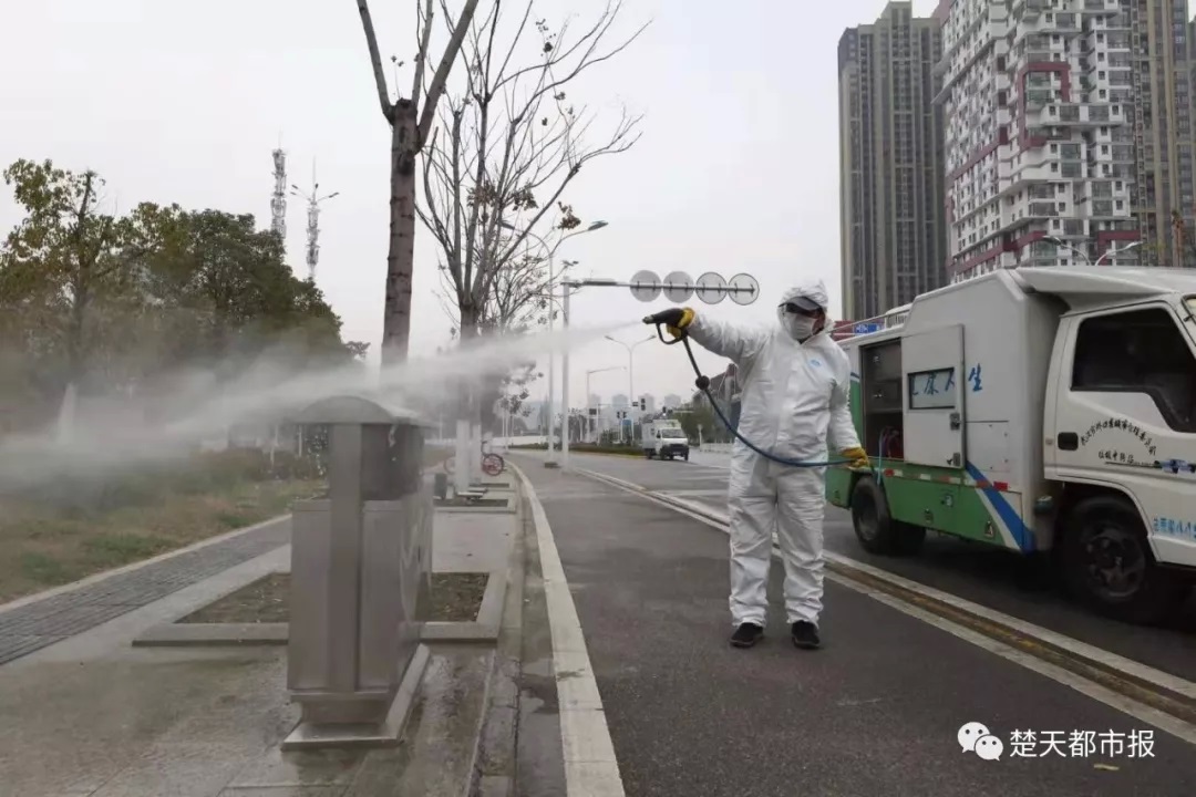 武汉连夜搬出18般武器 进行全城大消杀 这阵仗…