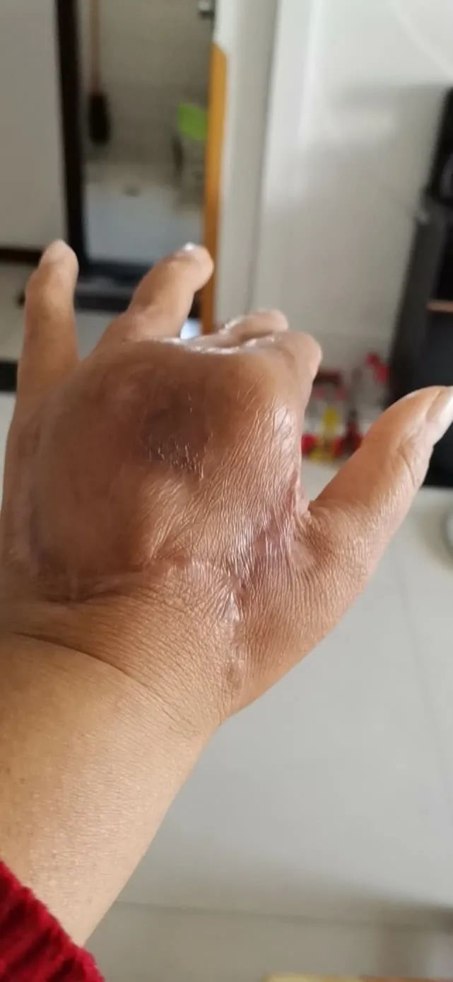 底层收入暴跌！留不下的城市 回不去的故乡