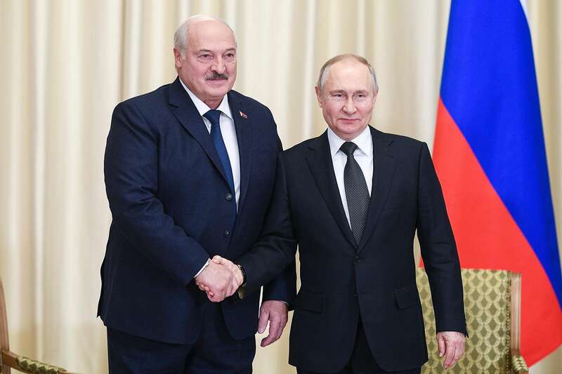 2月17日，俄罗斯莫斯科郊外，普京在官邸会见卢卡申科